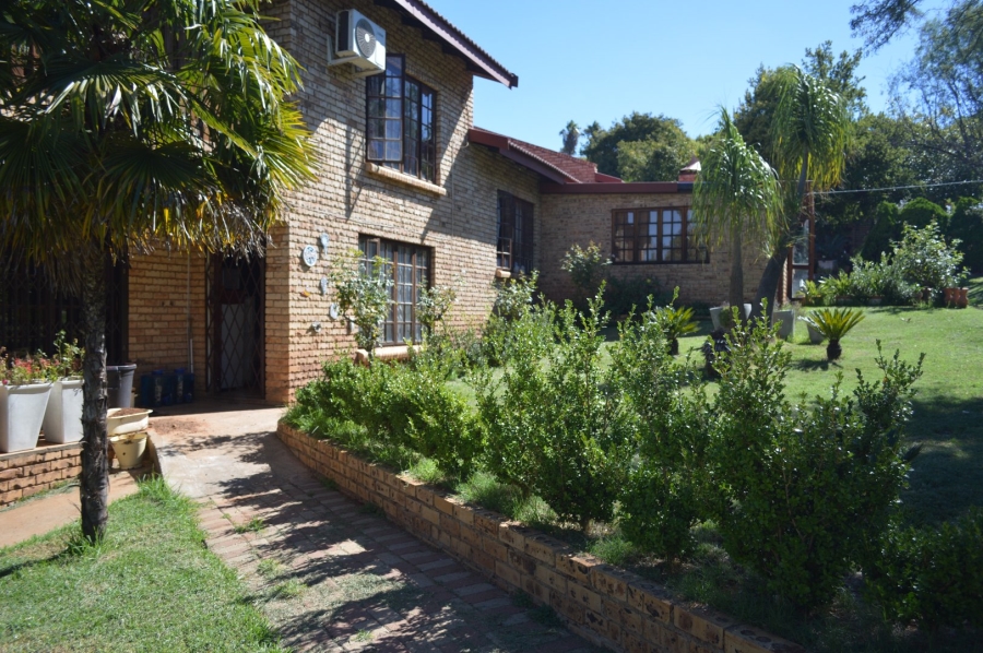 4 Bedroom Property for Sale in Doringkruin North West